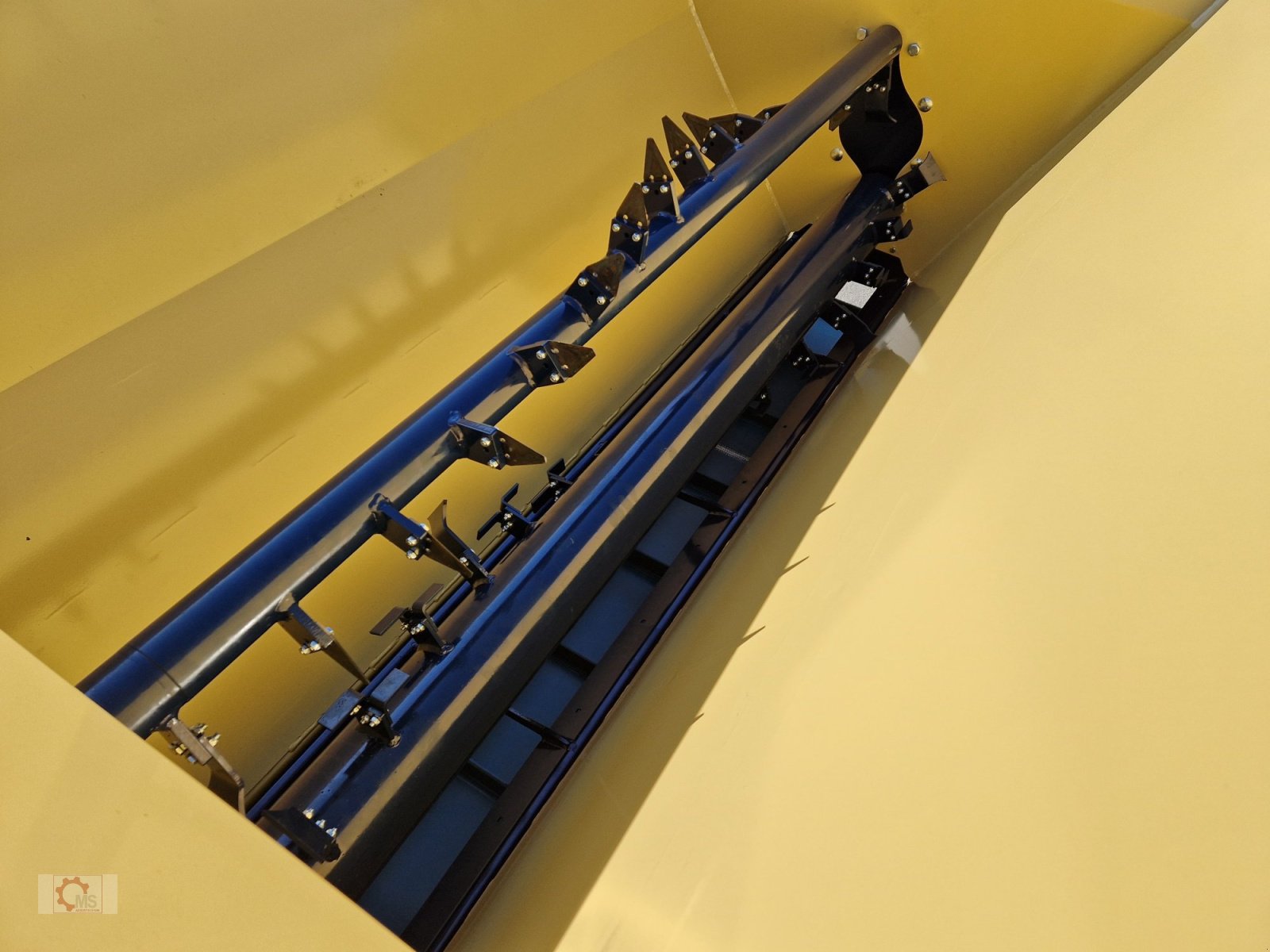 Einstreutechnik типа MS Einstreugerät universell Einstreuschaufel, Neumaschine в Tiefenbach (Фотография 7)