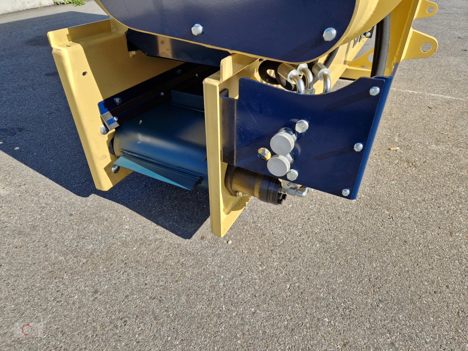 Einstreutechnik типа MS Einstreugerät universell Einstreuschaufel, Neumaschine в Tiefenbach (Фотография 10)