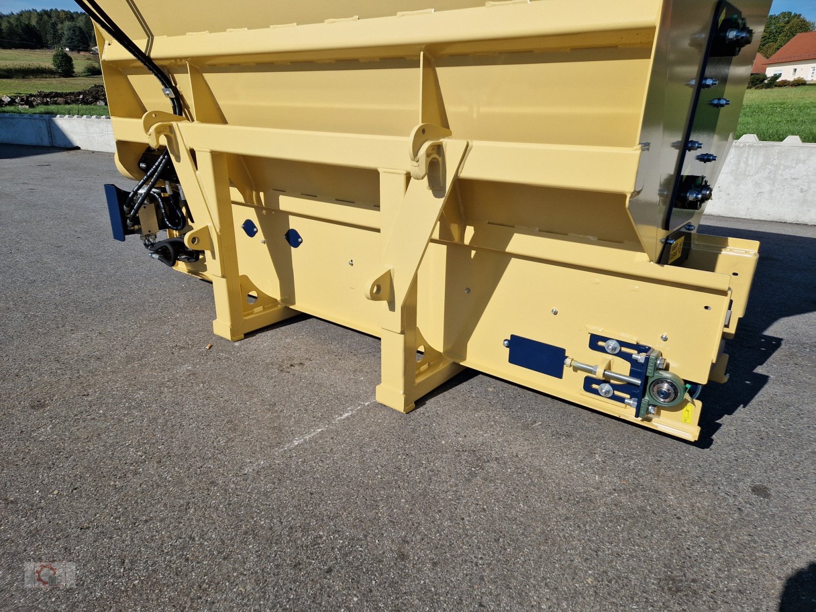 Einstreutechnik типа MS Einstreugerät universell Einstreuschaufel, Neumaschine в Tiefenbach (Фотография 8)