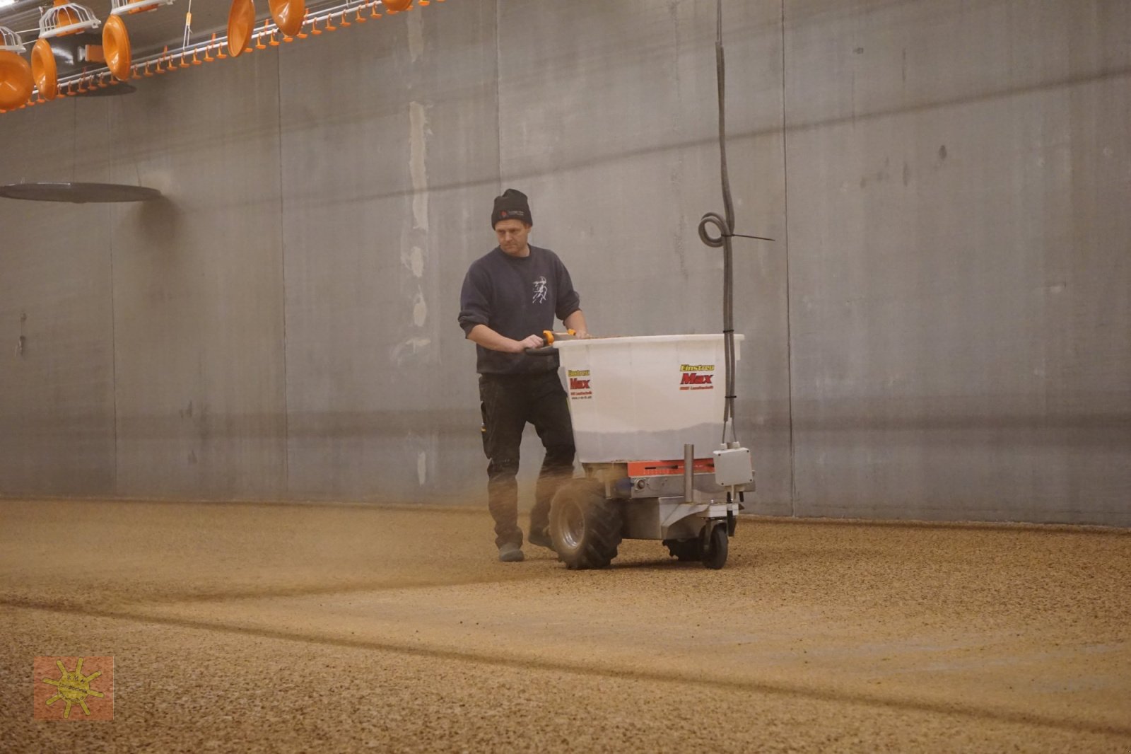 Einstreutechnik typu RMH Einstreu MAX, Neumaschine v Henndorf am Wallersee (Obrázek 10)