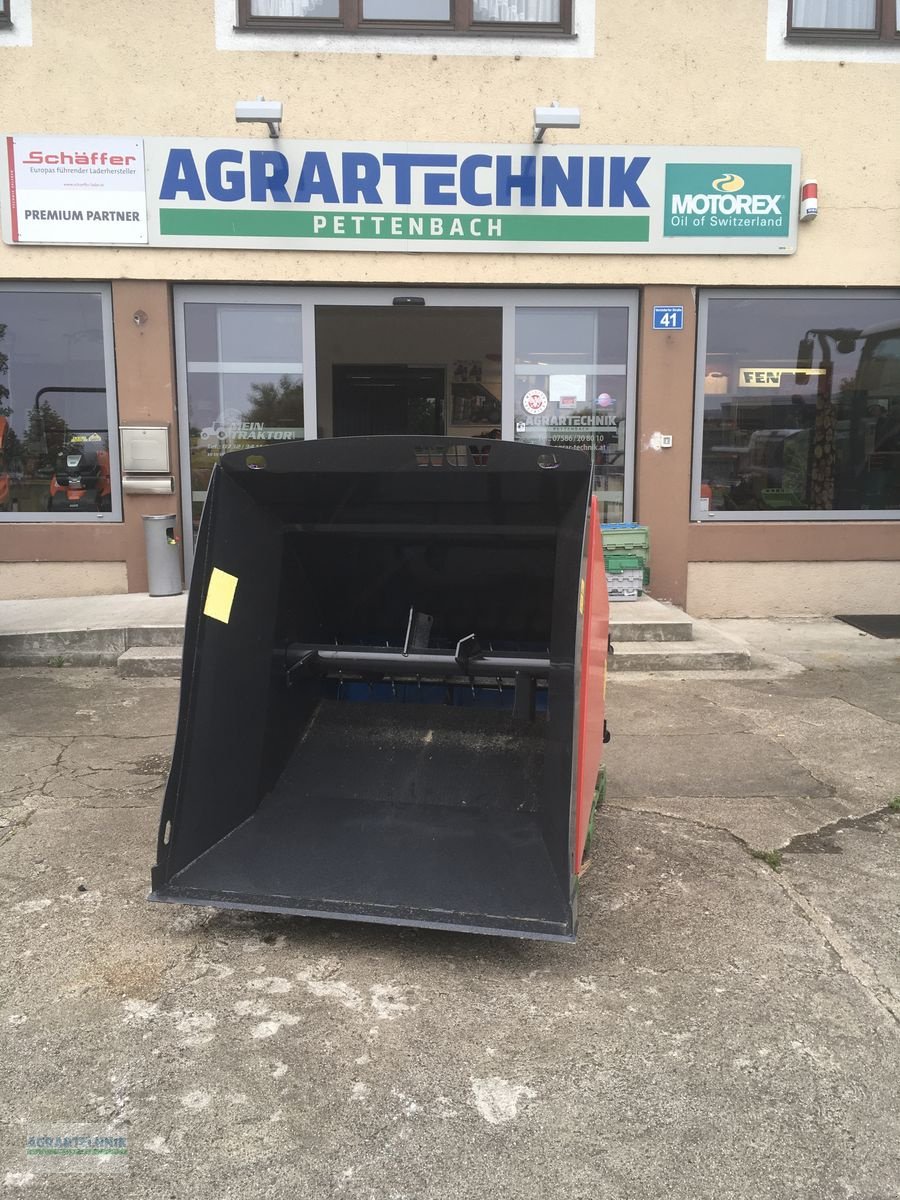 Einstreutechnik of the type Schmihing Bedding Master, Neumaschine in Pettenbach (Picture 1)