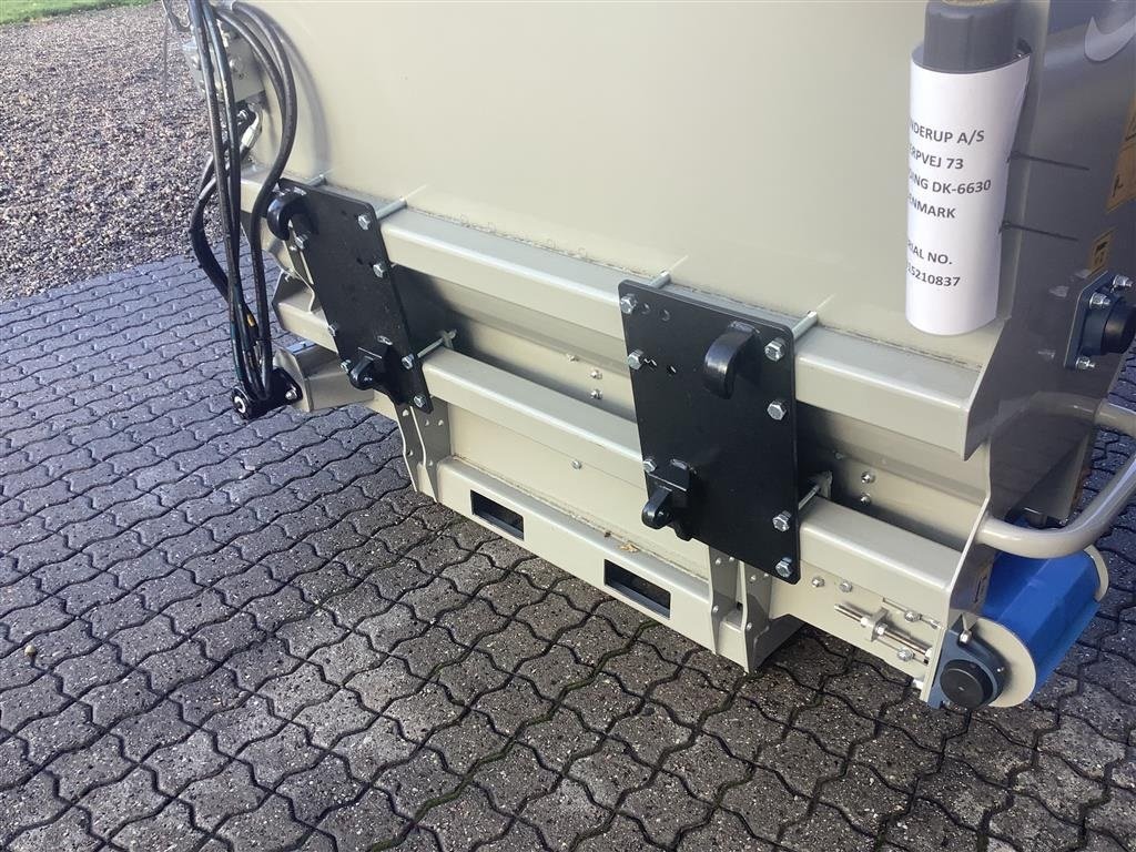 Einstreutechnik des Typs Shelbourne Strøskovl, Gebrauchtmaschine in Rødding (Bild 5)