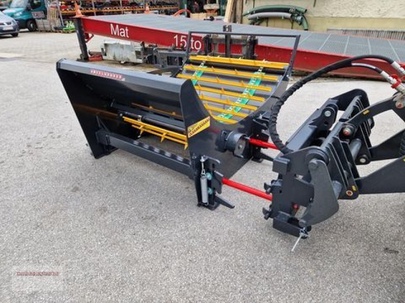 Einstreutechnik от тип Sonstige Dominator Rundballenauflöser Top Aktion, Gebrauchtmaschine в Tarsdorf (Снимка 1)