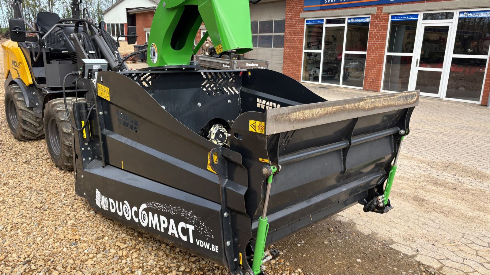 Einstreutechnik от тип Sonstige DUO COMPACT, Gebrauchtmaschine в Roslev (Снимка 4)