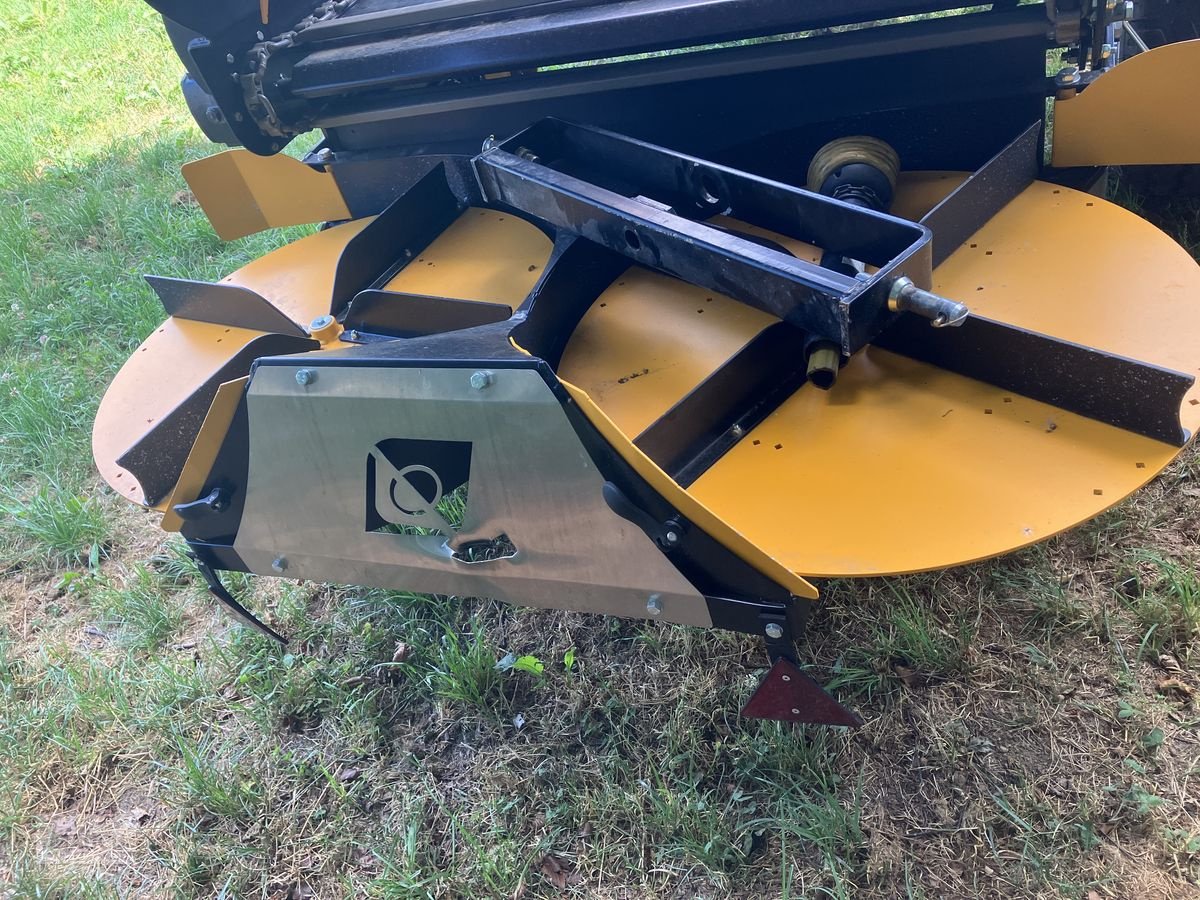 Einstreutechnik of the type Sonstige Emily Vulcano Einstreugerät, Neumaschine in Burgkirchen (Picture 3)