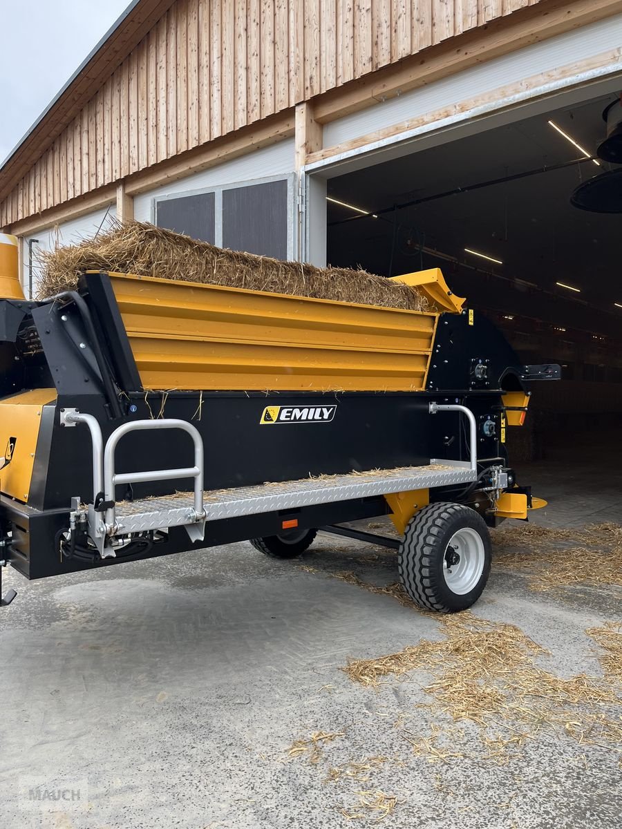 Einstreutechnik of the type Sonstige Emily Vulcano Einstreugerät, Neumaschine in Burgkirchen (Picture 11)