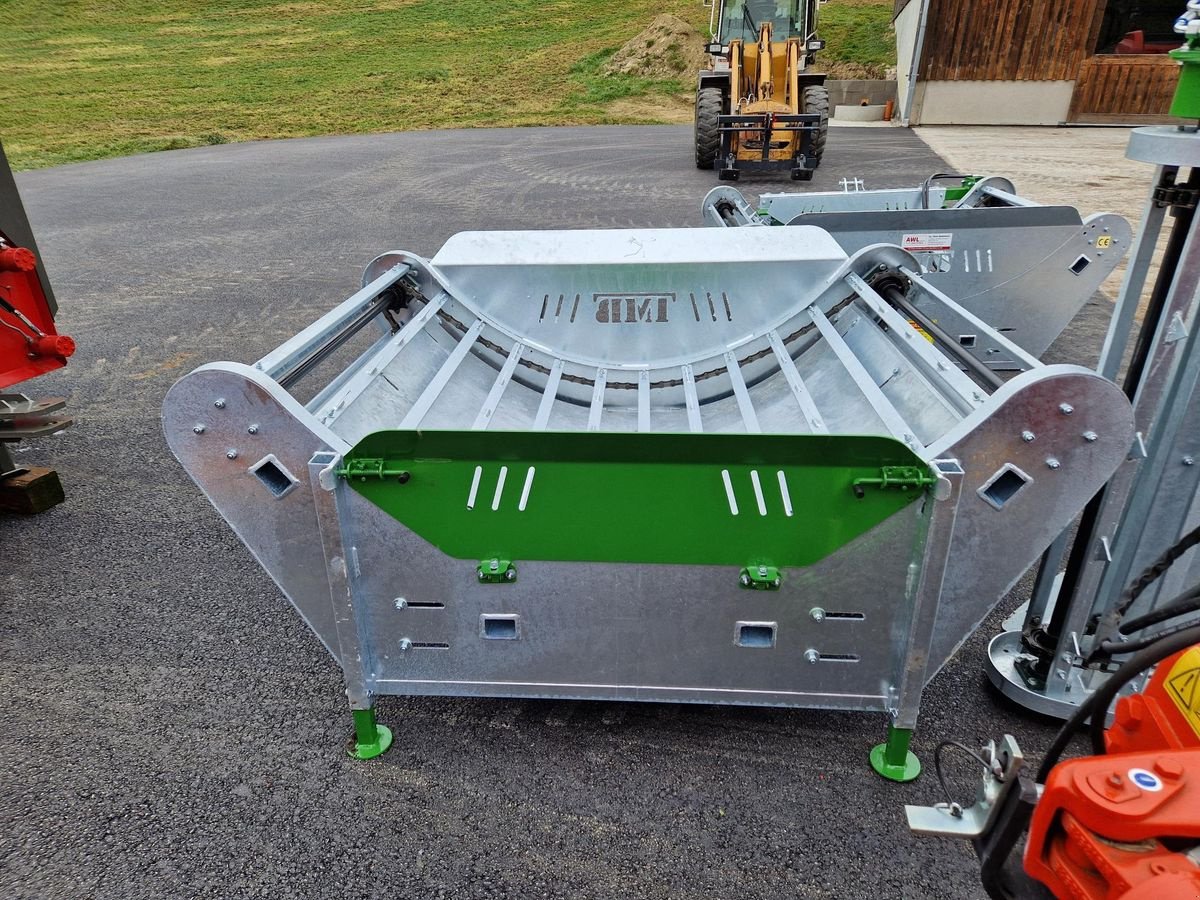 Einstreutechnik typu Sonstige Rundballenabwickler/auflöser SPIDER, Neumaschine v Grünbach (Obrázek 10)