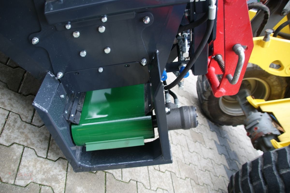 Einstreutechnik des Typs Sonstige SAT-Einstreugerät für Hoflader, Neumaschine in Eberschwang (Bild 9)