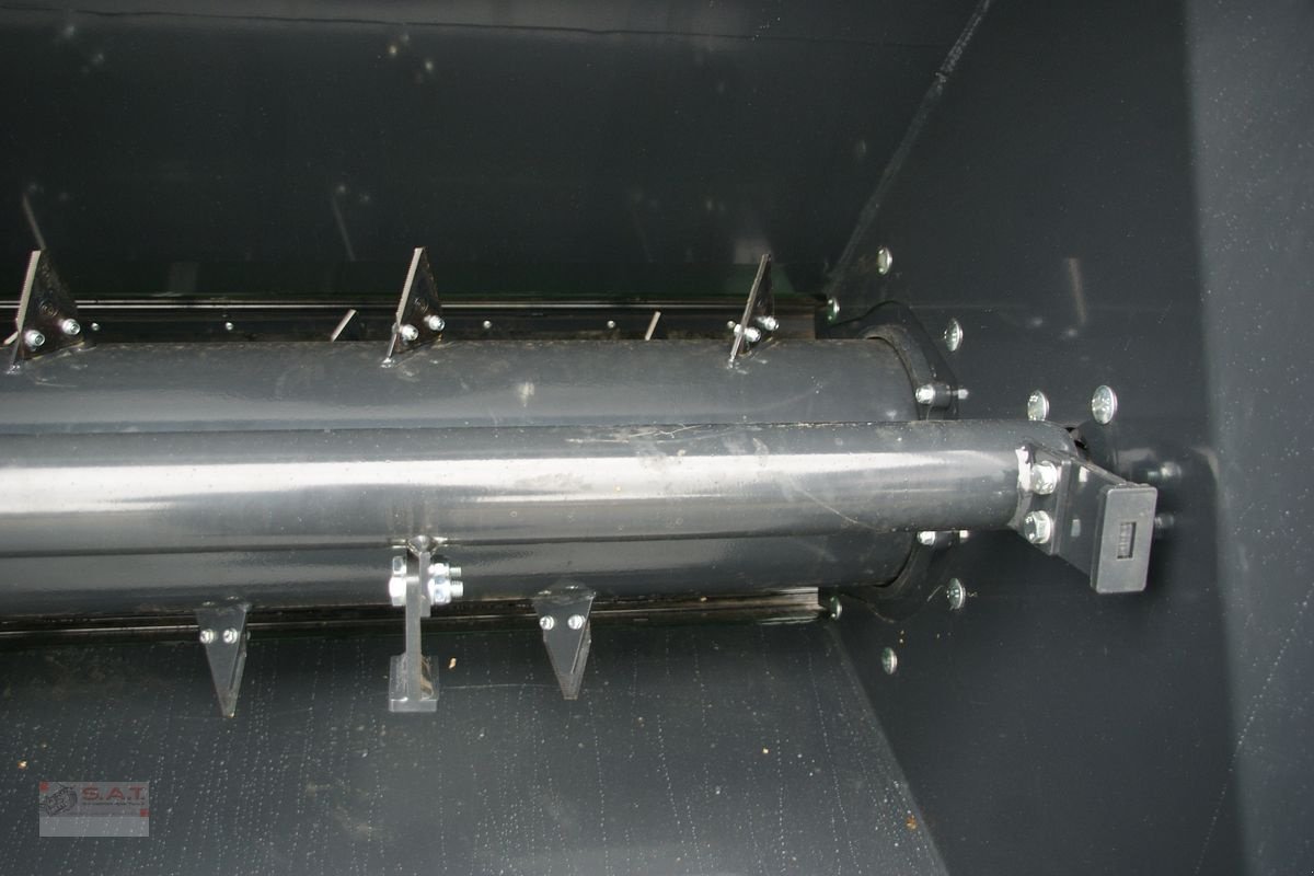 Einstreutechnik des Typs Sonstige SAT-Einstreugerät für Hoflader, Neumaschine in Eberschwang (Bild 11)