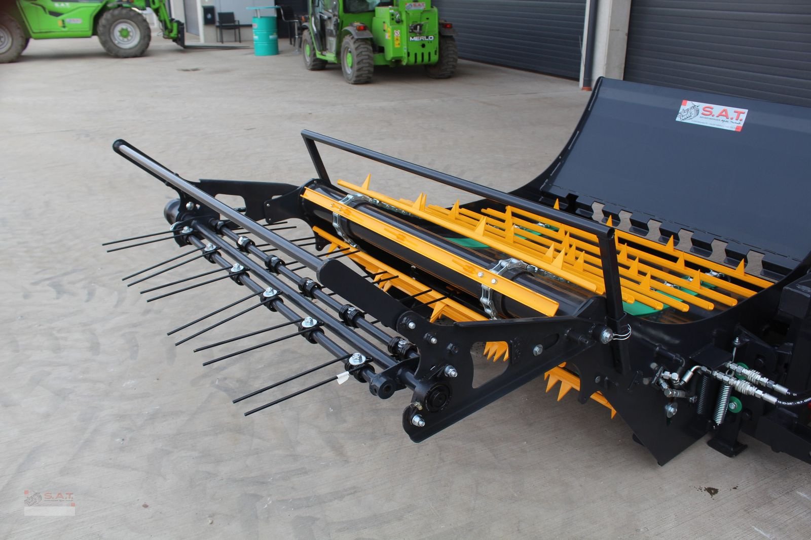 Einstreutechnik des Typs Sonstige SAT Rundballenabroller-Silage-Heu-Stroh, Neumaschine in Eberschwang (Bild 9)