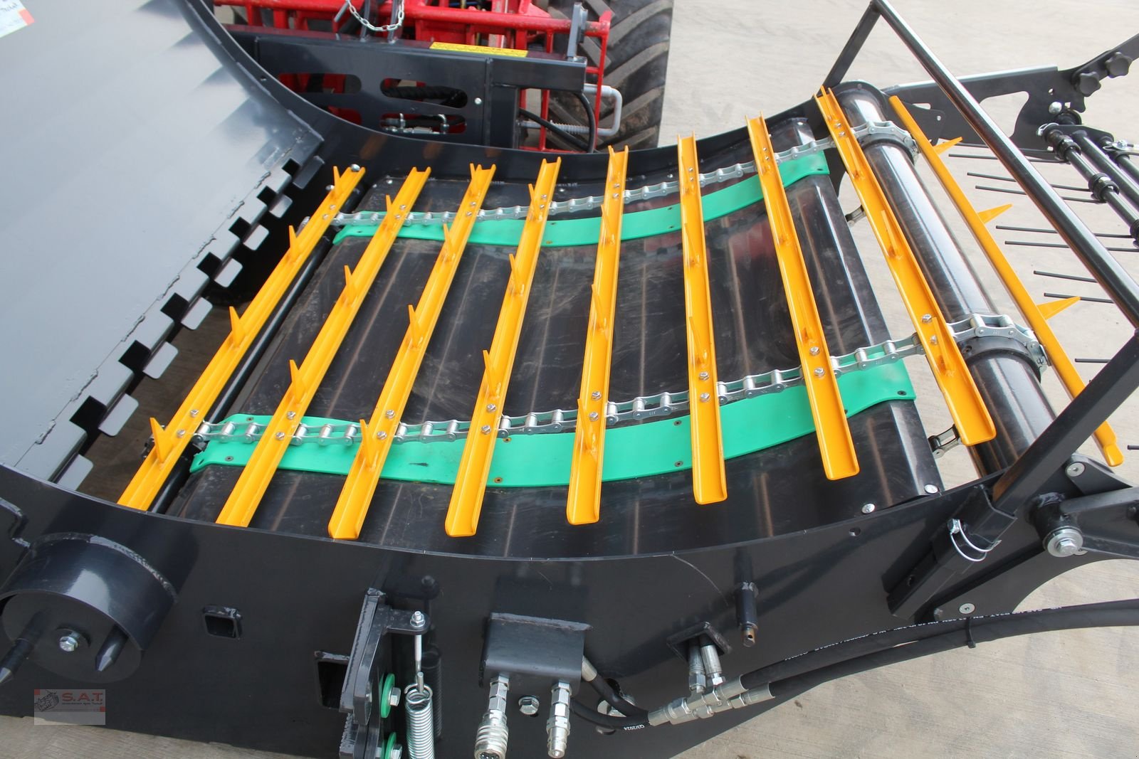 Einstreutechnik des Typs Sonstige SAT Rundballenabroller-Silage-Heu-Stroh, Neumaschine in Eberschwang (Bild 17)