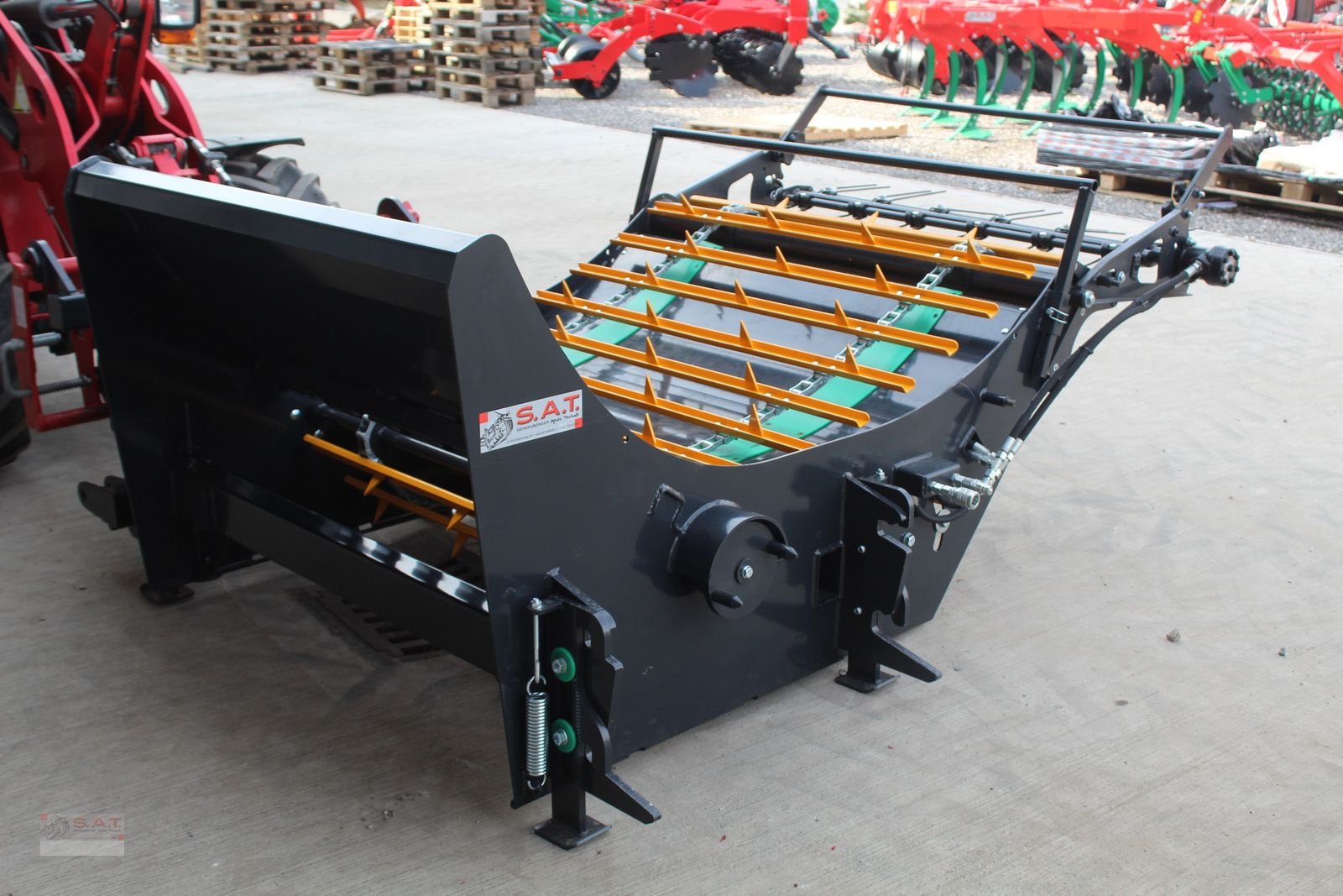 Einstreutechnik des Typs Sonstige SAT Rundballenabroller-Silage-Heu-Stroh, Neumaschine in Eberschwang (Bild 14)