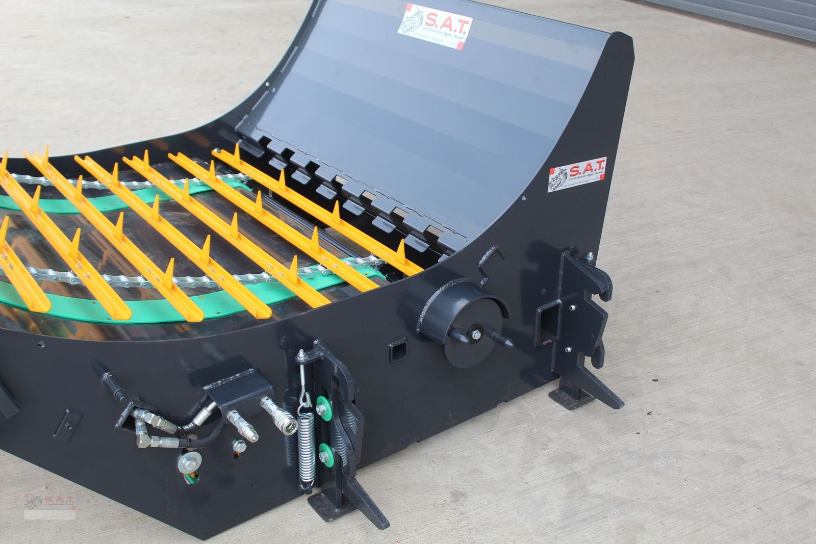 Einstreutechnik des Typs Sonstige SAT Rundballenabroller-Silage-Heu-Stroh, Neumaschine in Eberschwang (Bild 21)