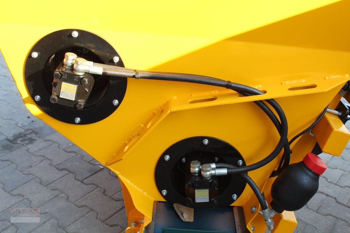 Einstreutechnik of the type Sonstige SAT-TH 130- Einstreu-Einfütterschaufel-NEU, Neumaschine in Eberschwang (Picture 13)