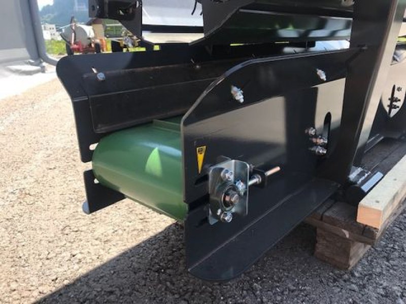 Einstreutechnik des Typs Sonstige Thaler Einstreugerät 1,50m mit Euroaufnahme, Neumaschine in Tamsweg (Bild 7)