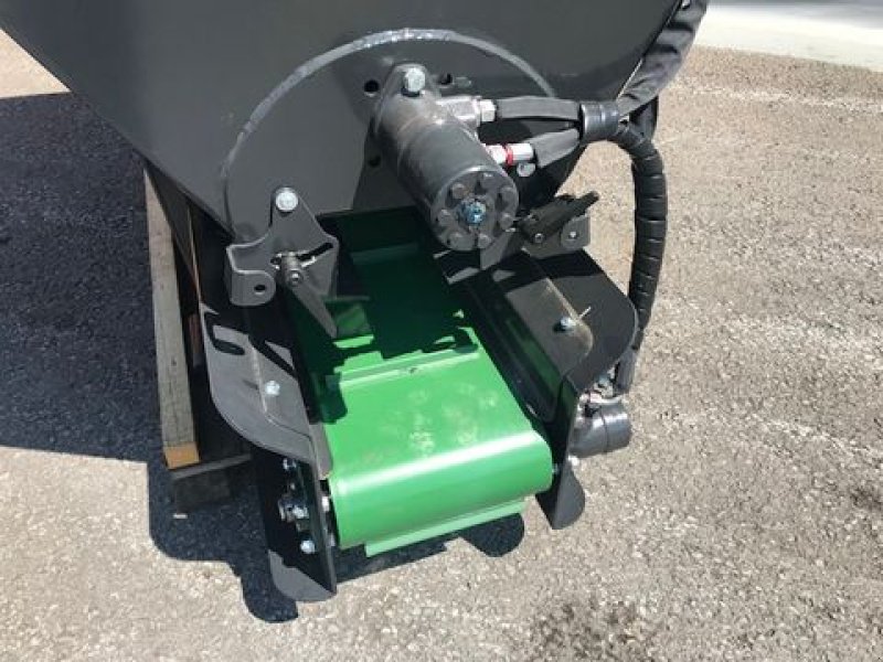 Einstreutechnik des Typs Sonstige Thaler Einstreugerät 1,50m mit Euroaufnahme, Neumaschine in Tamsweg (Bild 8)