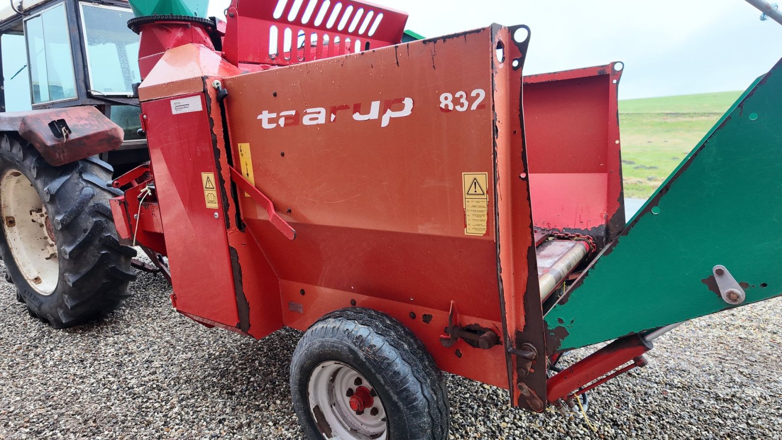 Einstreutechnik Türe ait Taarup 832, Gebrauchtmaschine içinde Møldrup (resim 3)