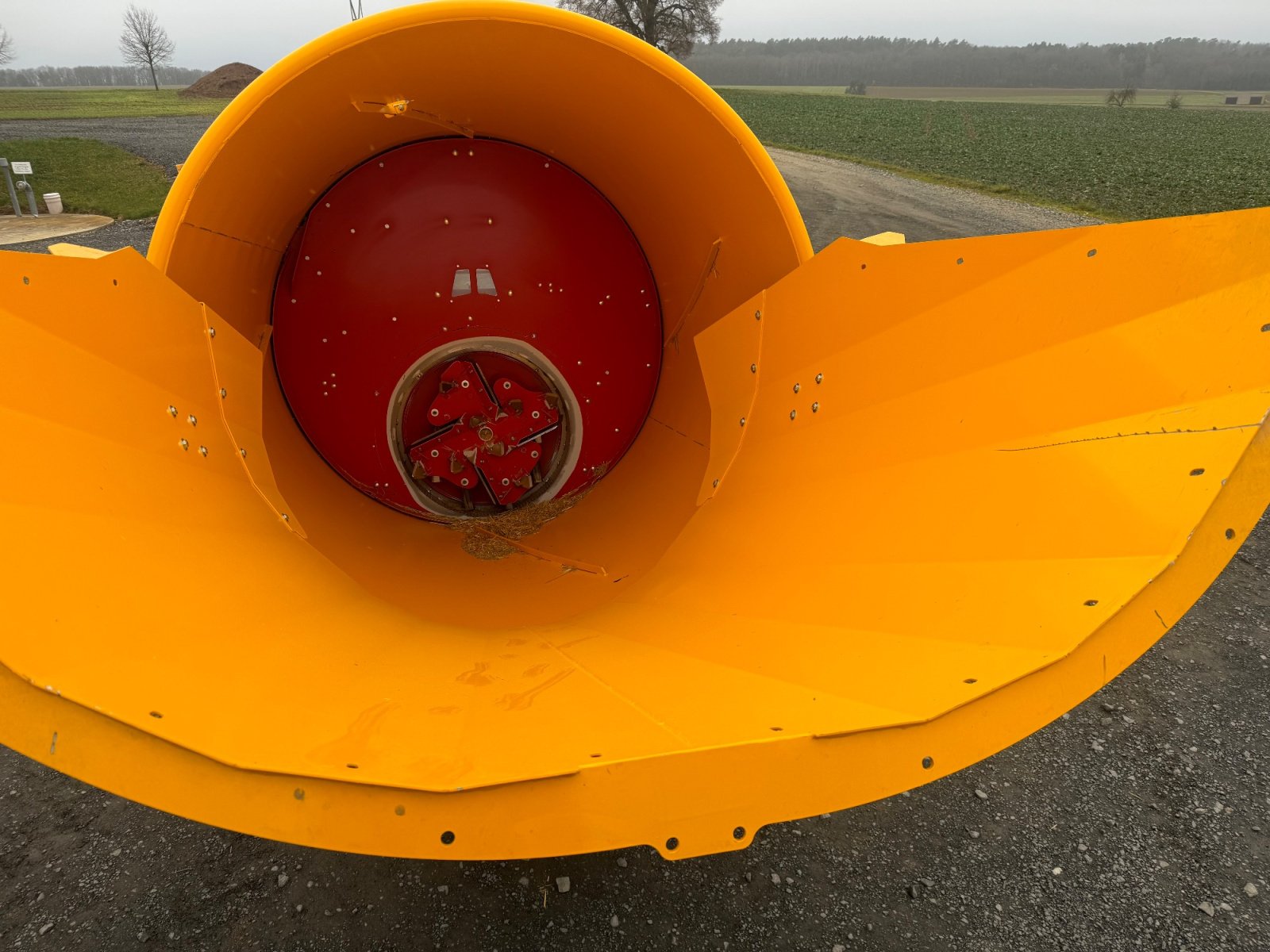 Einstreutechnik des Typs Teagle Tomahawk 505 FSM, Neumaschine in Ebensfeld (Bild 4)