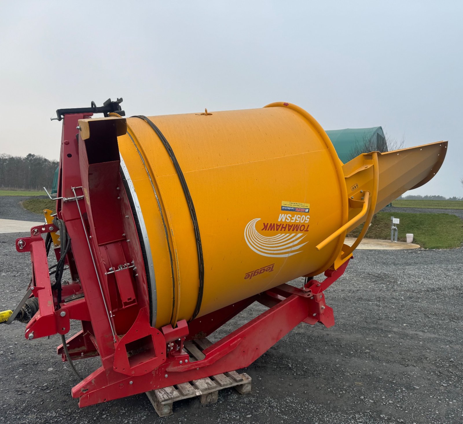 Einstreutechnik des Typs Teagle Tomahawk 505 FSM, Neumaschine in Ebensfeld (Bild 2)