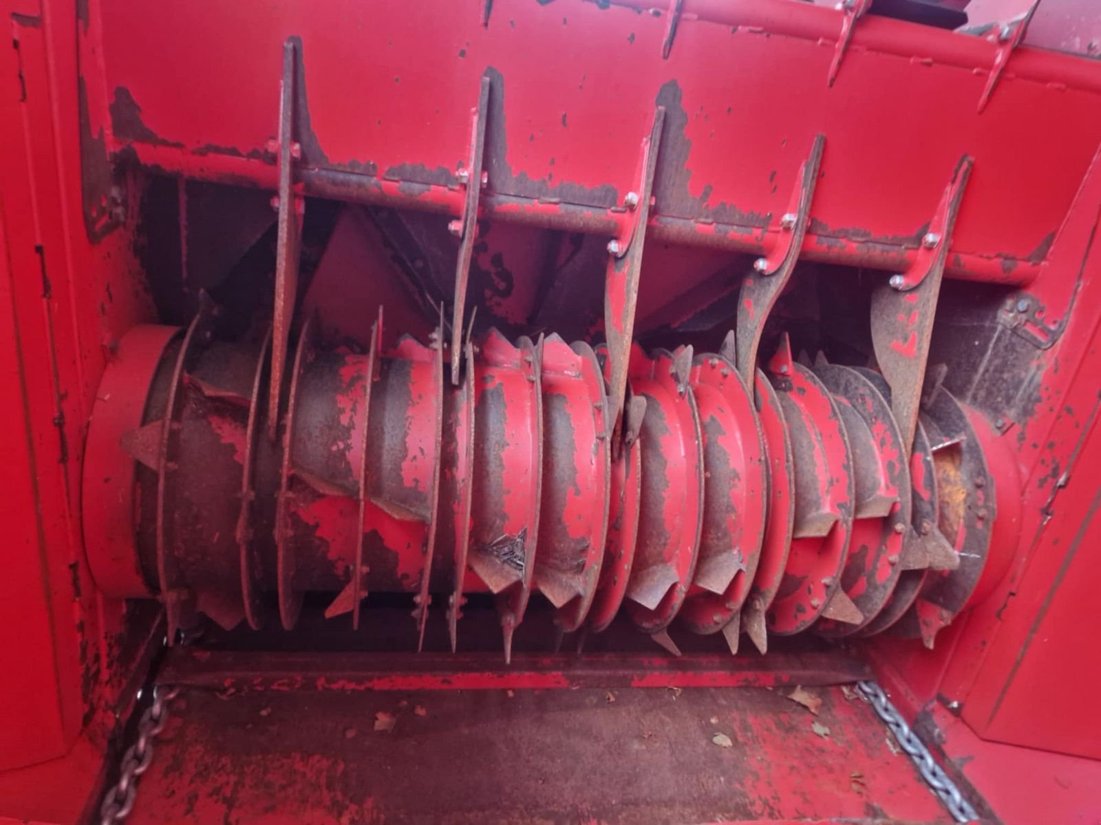 Einstreutechnik of the type Teagle Tomahawk 8100, Gebrauchtmaschine in Villach/Zauchen (Picture 7)