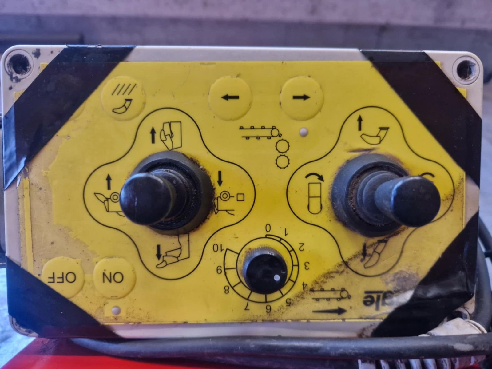 Einstreutechnik of the type Teagle Tomahawk 8100, Gebrauchtmaschine in Villach/Zauchen (Picture 2)