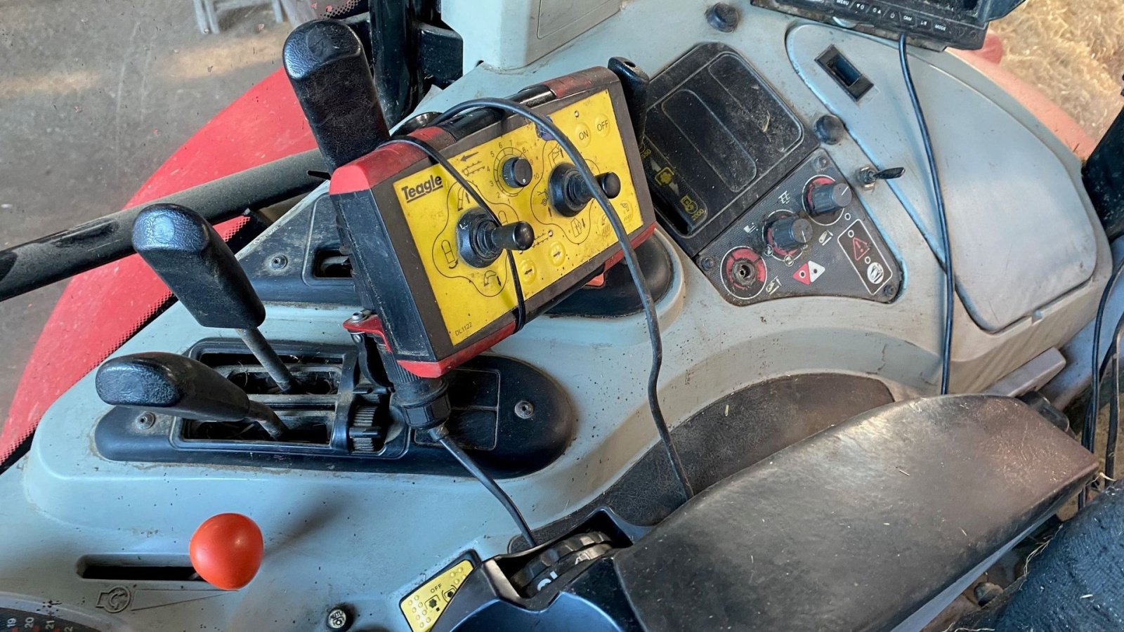 Einstreutechnik Türe ait Teagle Tomahawk 9500, Gebrauchtmaschine içinde Ringe (resim 10)