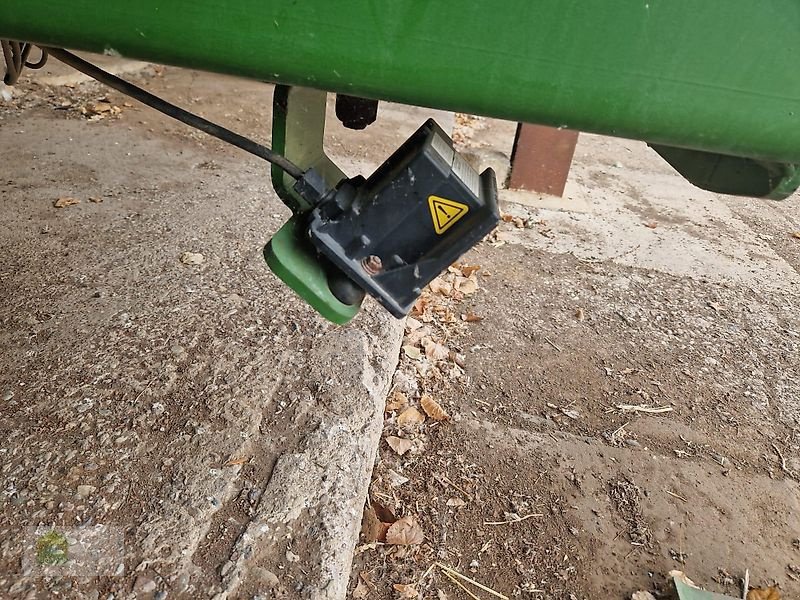 Einzelkornsägerät of the type Amazone EDC 6000-TC 8-75, Gebrauchtmaschine in Salsitz (Picture 11)