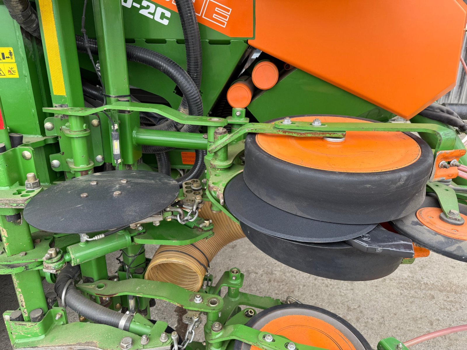 Einzelkornsägerät des Typs Amazone EDX 6000 2 C, Gebrauchtmaschine in Schlier (Bild 12)