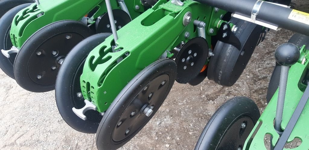 Einzelkornsägerät of the type Amazone Precea 4500-2 Super variabel, Neumaschine in Obritzberg (Picture 10)