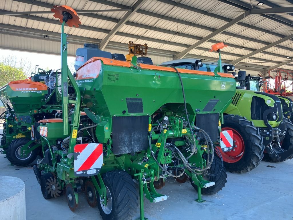 Einzelkornsägerät of the type Amazone Precea 4500-2CC, Gebrauchtmaschine in MORLHON LE HAUT (Picture 2)