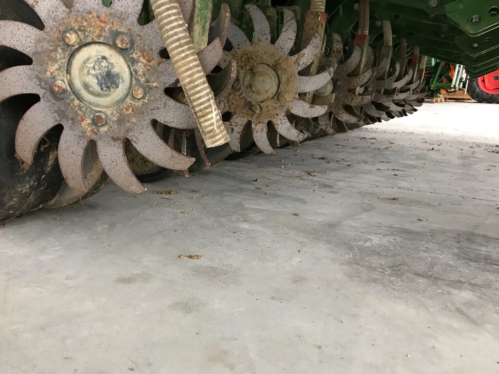 Einzelkornsägerät tipa Amazone Precea 4500, Gebrauchtmaschine u MORLHON LE HAUT (Slika 9)