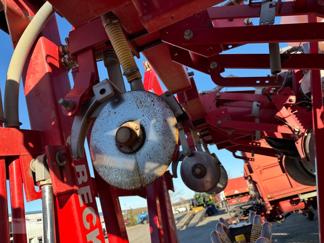 Einzelkornsägerät typu Becker Aeromat 8 DTE E-Motion, Gebrauchtmaschine v Neubrandenburg (Obrázek 9)