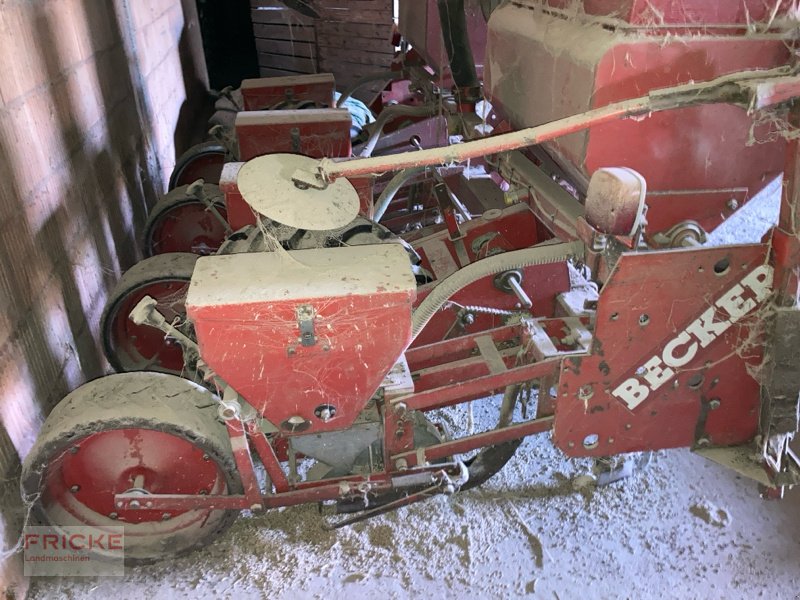 Einzelkornsägerät des Typs Becker Aeromat S 4 reihig, Gebrauchtmaschine in Bockel - Gyhum (Bild 4)