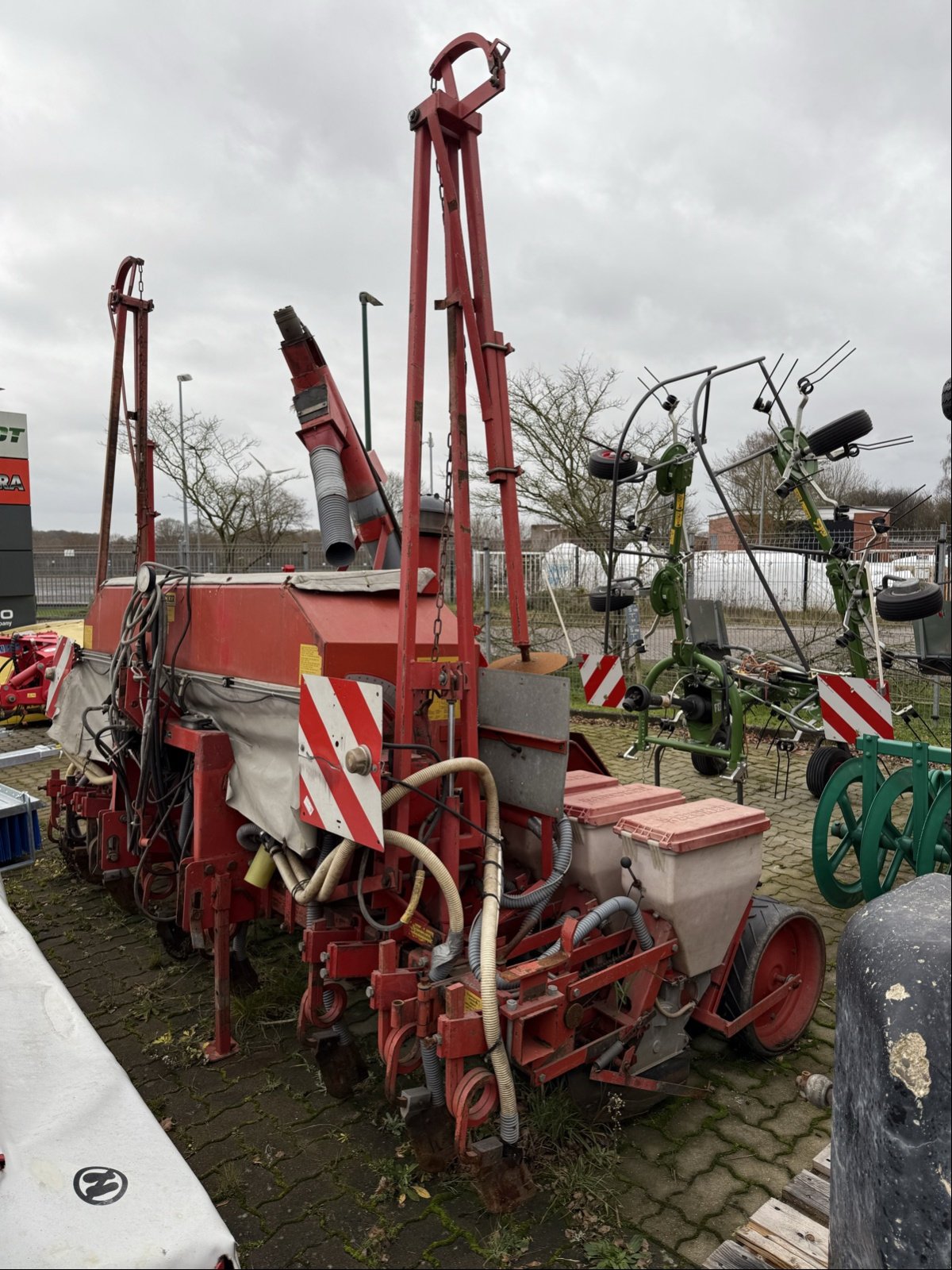 Einzelkornsägerät du type Becker Aeromat T 8-Reihig, Gebrauchtmaschine en Elmenhorst-Lanken (Photo 1)