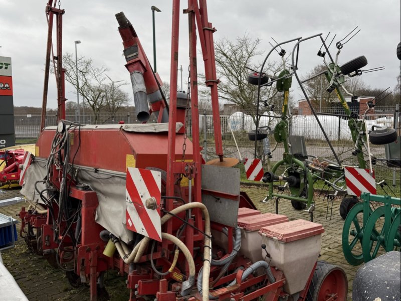 Einzelkornsägerät des Typs Becker Aeromat T 8-Reihig, Gebrauchtmaschine in Elmenhorst-Lanken