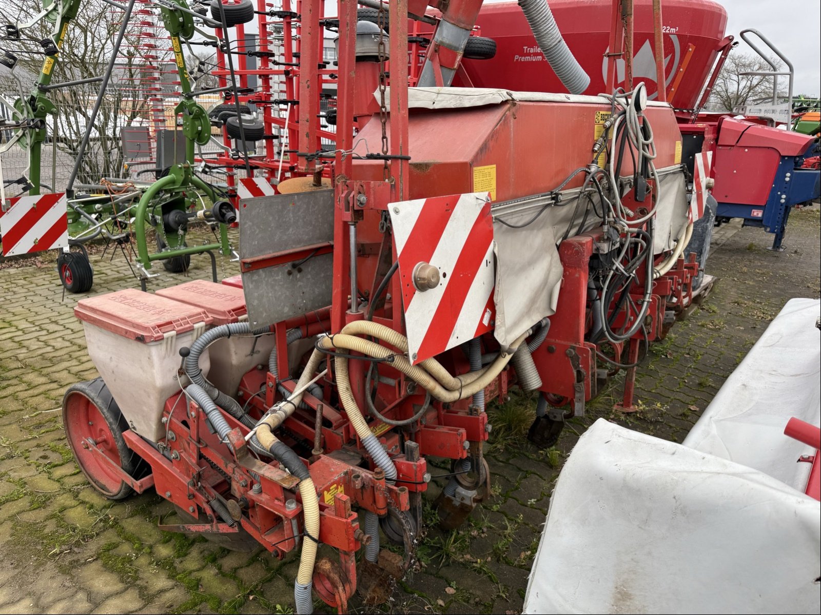 Einzelkornsägerät tip Becker Aeromat T 8-Reihig, Gebrauchtmaschine in Elmenhorst-Lanken (Poză 2)