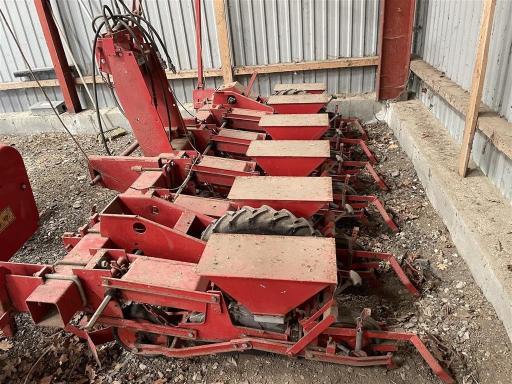 Einzelkornsägerät of the type Becker Roesåmaskine, Gebrauchtmaschine in Helsinge (Picture 1)