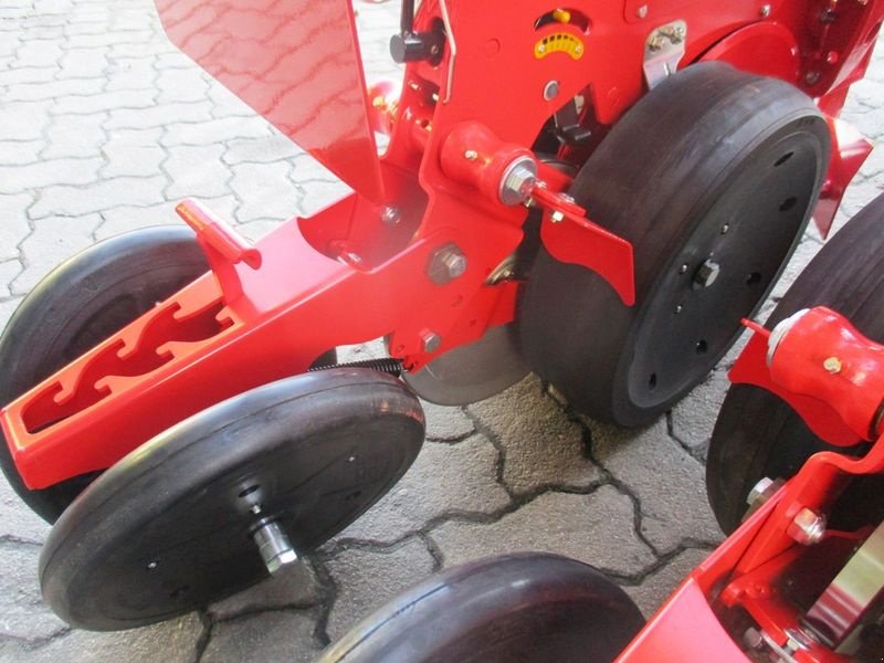 Einzelkornsägerät tip Gaspardo Magica Isotronic 7-reihige Einzelkornsämaschine, Neumaschine in St. Marienkirchen (Poză 10)