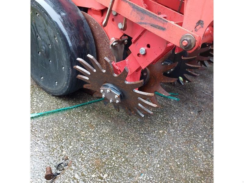 Einzelkornsägerät of the type Gaspardo MAGICA, Gebrauchtmaschine in PLUMELEC (Picture 9)