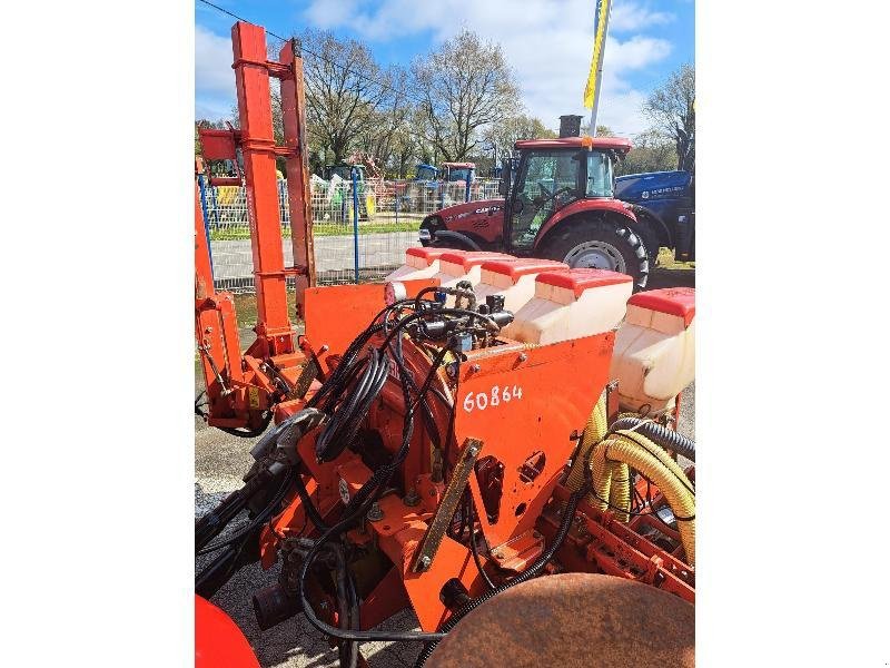 Einzelkornsägerät of the type Gaspardo MAGICA, Gebrauchtmaschine in PLUMELEC (Picture 4)