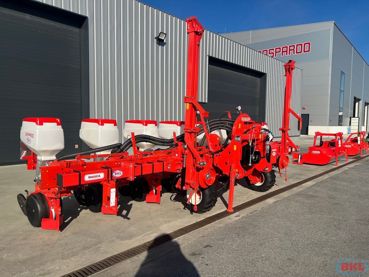 Einzelkornsägerät of the type Gaspardo Maschio Magica MT 8 BASE Hyd.verstelbar 45-75cm, Neumaschine in Rovisce (Picture 3)