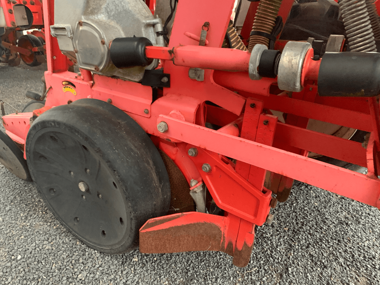 Einzelkornsägerät typu Gaspardo MTE 300 - 6 RANGS, Gebrauchtmaschine w CINTHEAUX (Zdjęcie 7)