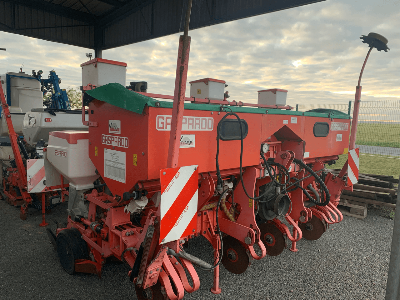 Einzelkornsägerät typu Gaspardo MTE 300 - 6 RANGS, Gebrauchtmaschine w CINTHEAUX (Zdjęcie 2)