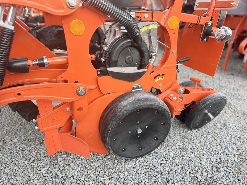 Einzelkornsägerät des Typs Gaspardo MTR 5-reihige Einzelkornsämaschine, Neumaschine in St. Marienkirchen (Bild 9)