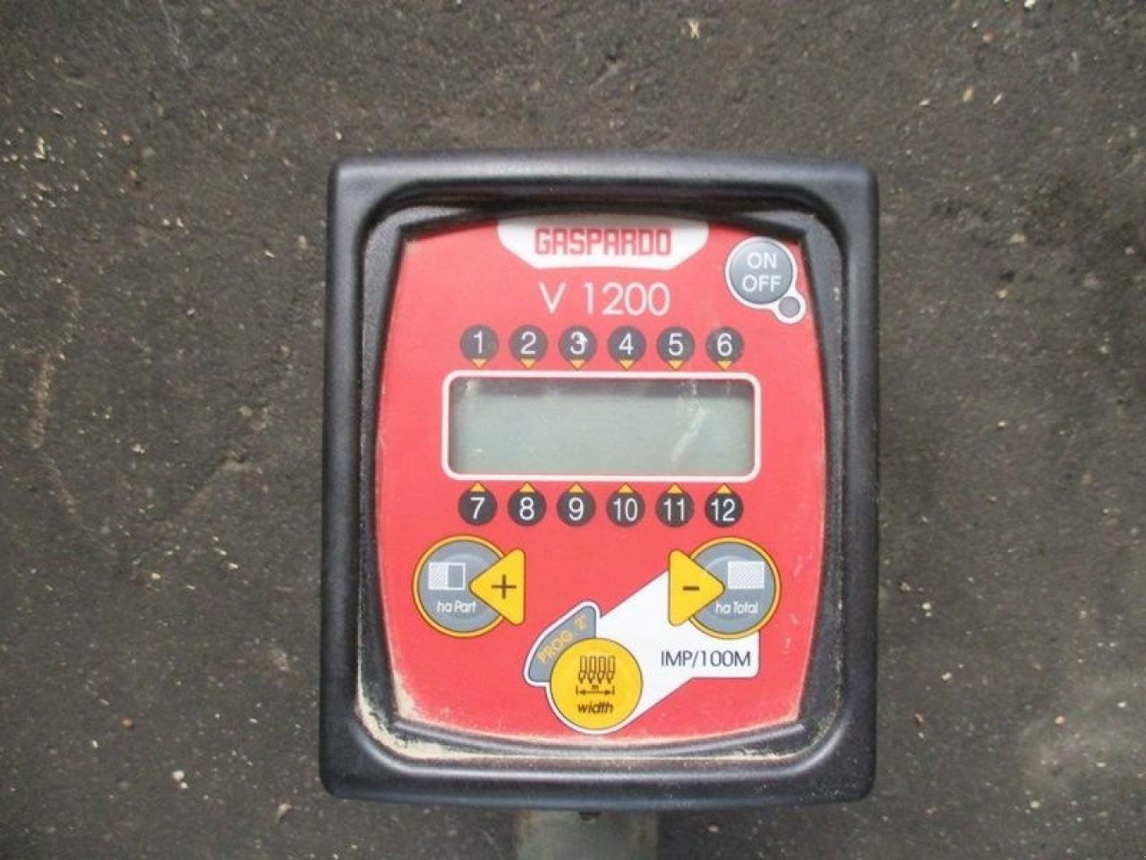 Einzelkornsägerät des Typs Gehl manta 8-reihige einzelkornsämaschine, Gebrauchtmaschine in SANKT MARIENKIRCHEN BEI SCHÄRDING (Bild 11)