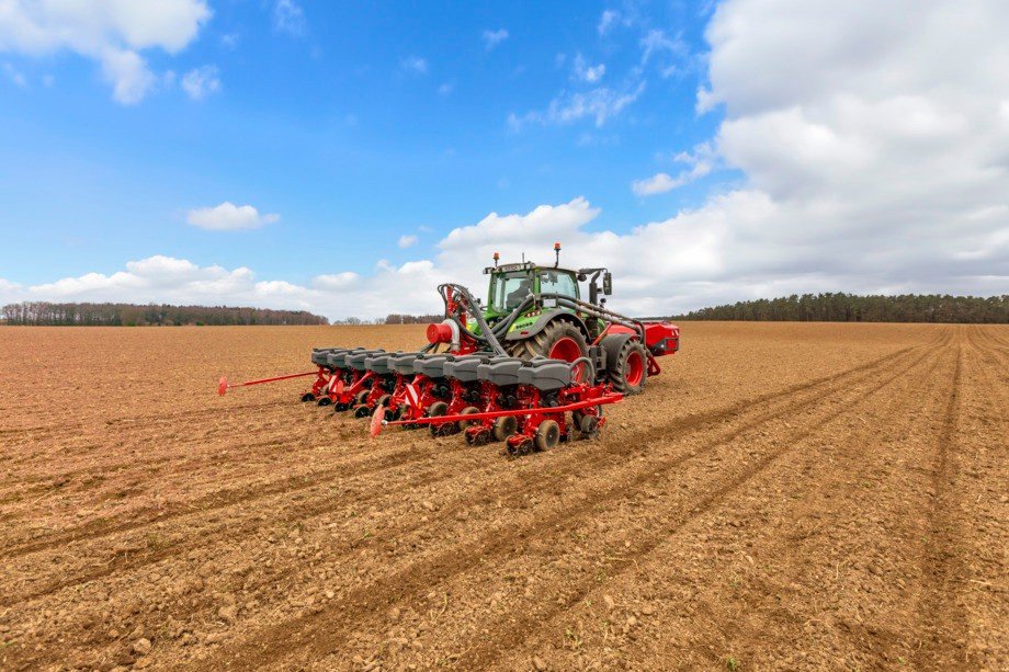 Einzelkornsägerät of the type Horsch Maestro 8 RX, Neumaschine in Balterswil (Picture 1)