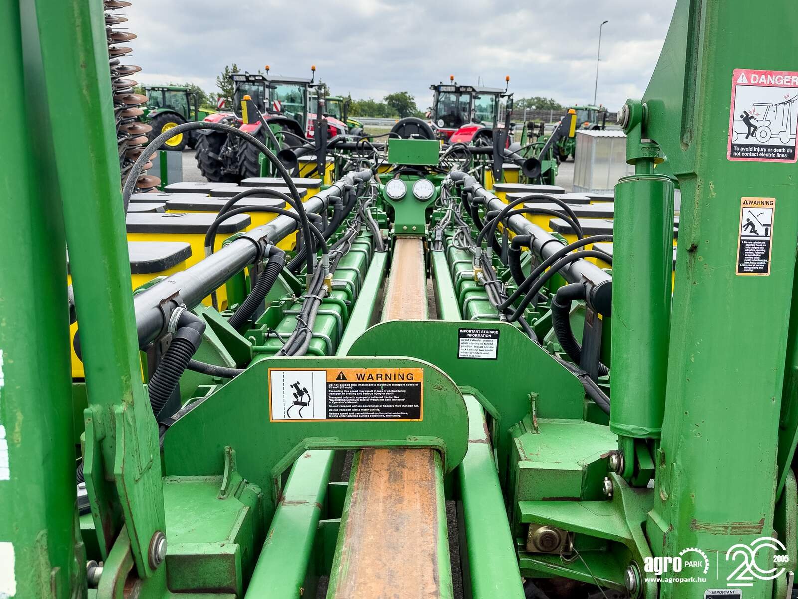 Einzelkornsägerät типа John Deere 1770NT MaxEmerge XP 16 row seeder, foldable, with Computer-Trak 350 control unit, Gebrauchtmaschine в Csengele (Фотография 17)