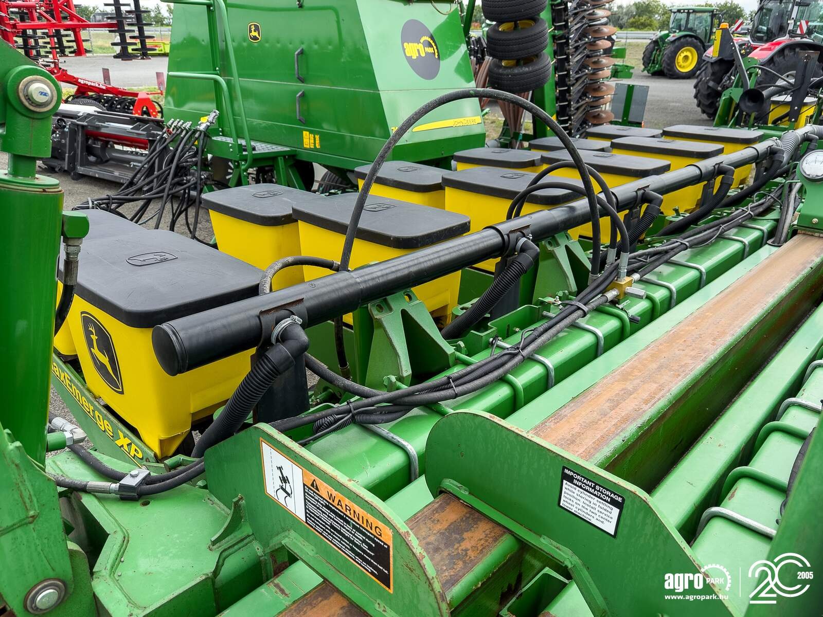 Einzelkornsägerät типа John Deere 1770NT MaxEmerge XP 16 row seeder, foldable, with Computer-Trak 350 control unit, Gebrauchtmaschine в Csengele (Фотография 18)