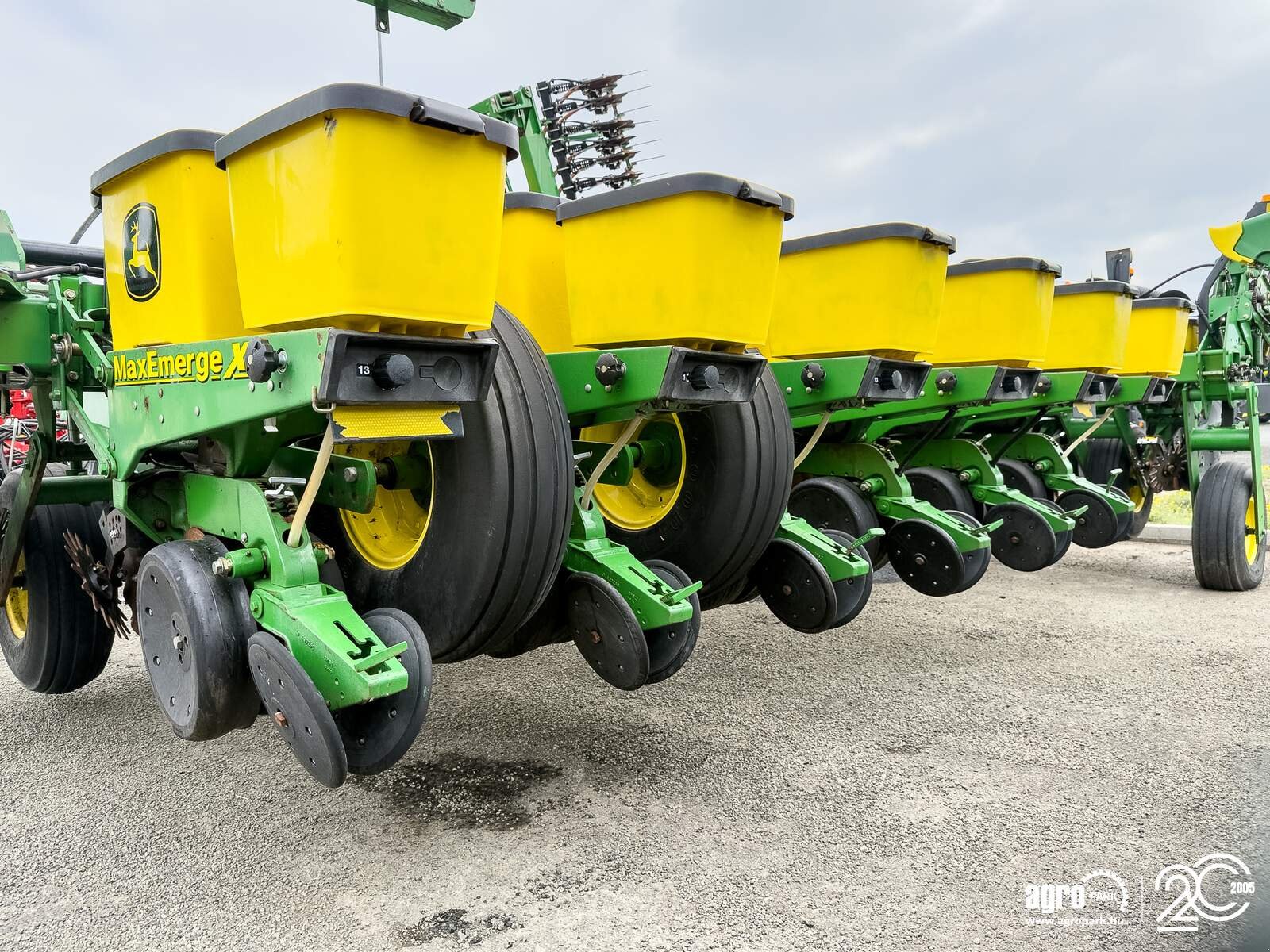 Einzelkornsägerät типа John Deere 1770NT MaxEmerge XP 16 row seeder, foldable, with Computer-Trak 350 control unit, Gebrauchtmaschine в Csengele (Фотография 21)