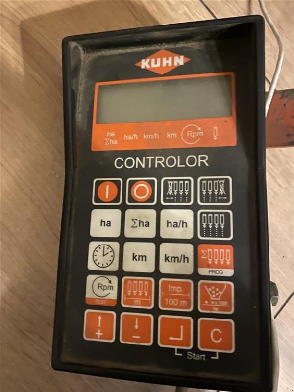 Einzelkornsägerät от тип Kuhn 8 Rækket Planter 2, Gebrauchtmaschine в øster ulslev (Снимка 10)